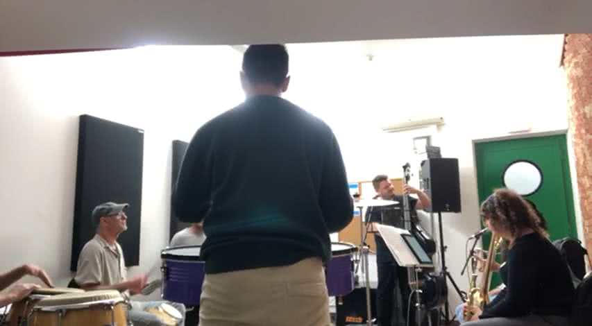 Jordi Torrano ensayando
